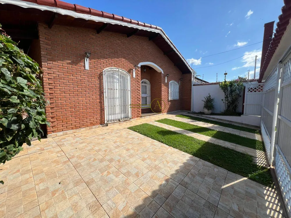 Casa, 5 quartos, 230 m² - Foto 3