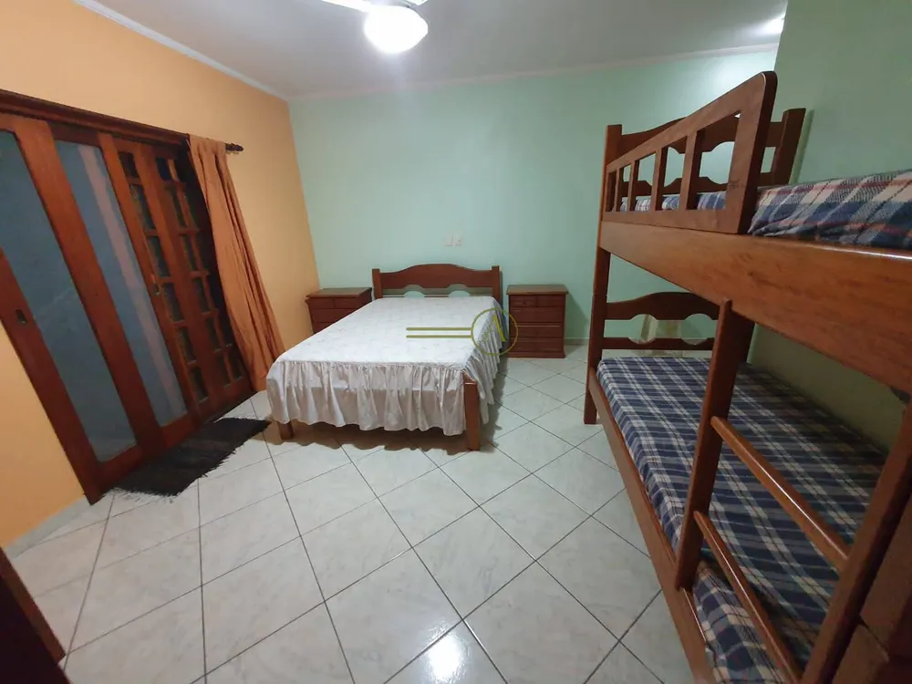 Casa, 5 quartos, 346 m² - Foto 2