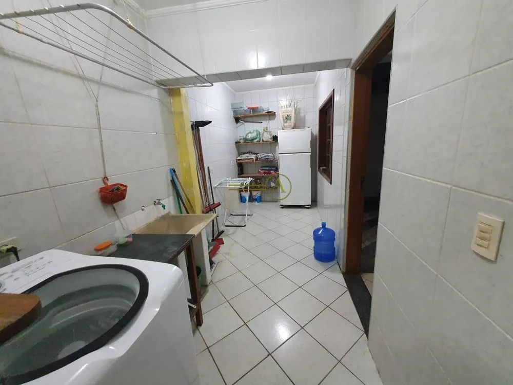 Casa, 5 quartos, 346 m² - Foto 9