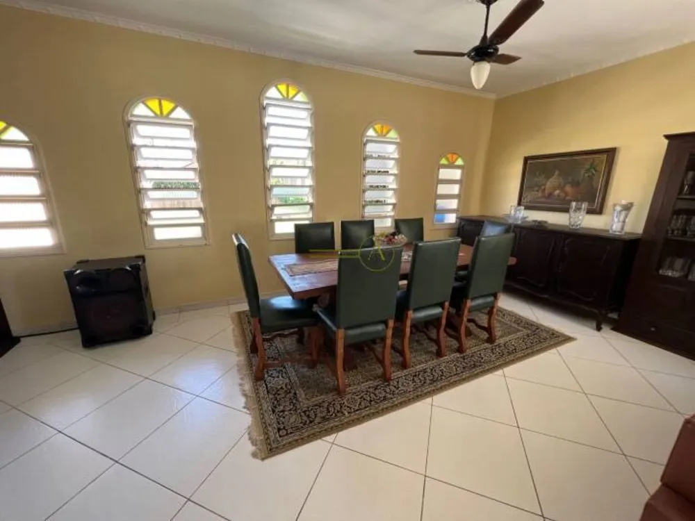 Casa, 4 quartos, 220 m² - Foto 2
