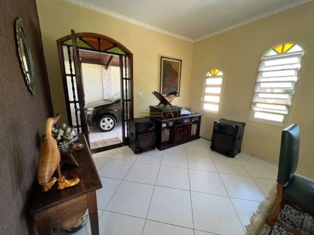 Casa, 4 quartos, 220 m² - Foto 3