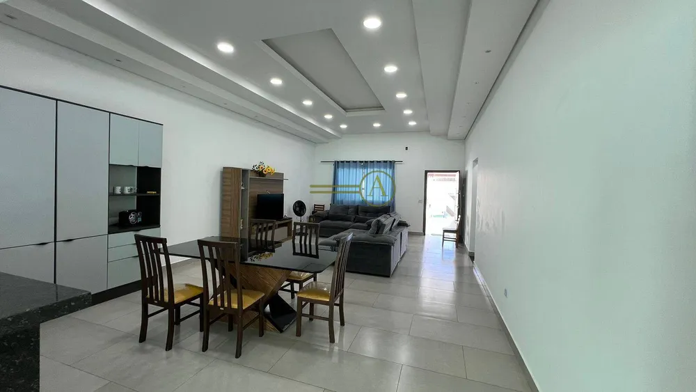 Casa, 3 quartos, 200 m² - Foto 3