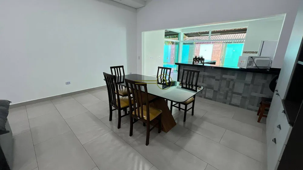 Casa, 3 quartos, 200 m² - Foto 8
