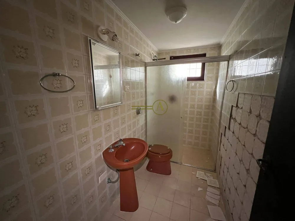 Casa, 5 quartos, 248 m² - Foto 2