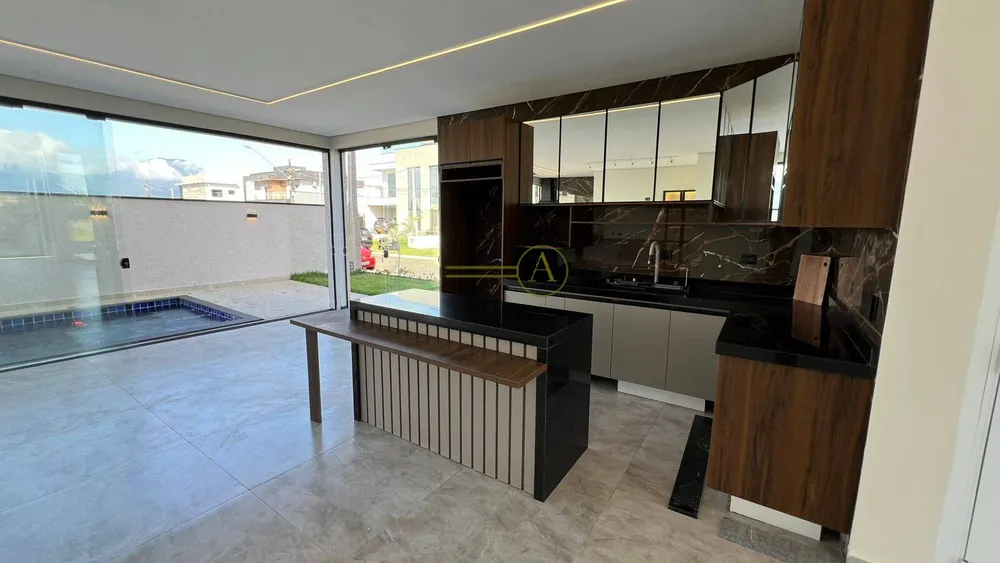 Casa, 4 quartos, 247 m² - Foto 3