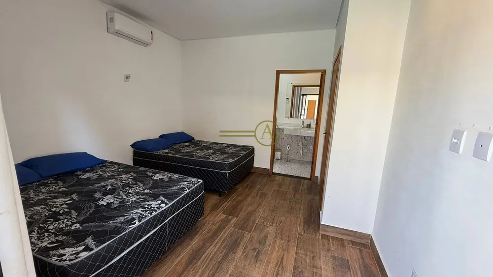 Casa, 4 quartos, 225 m² - Foto 8