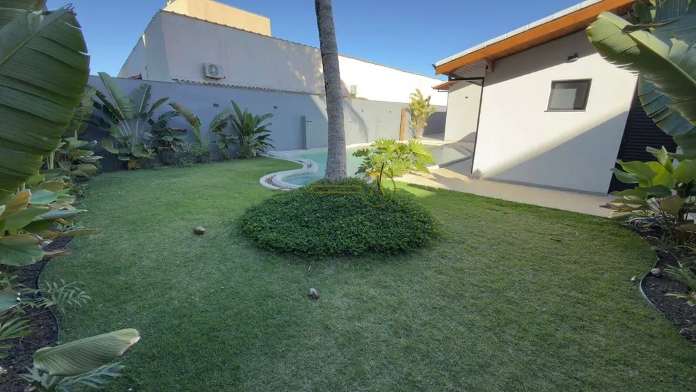 Casa, 4 quartos, 184 m² - Foto 1