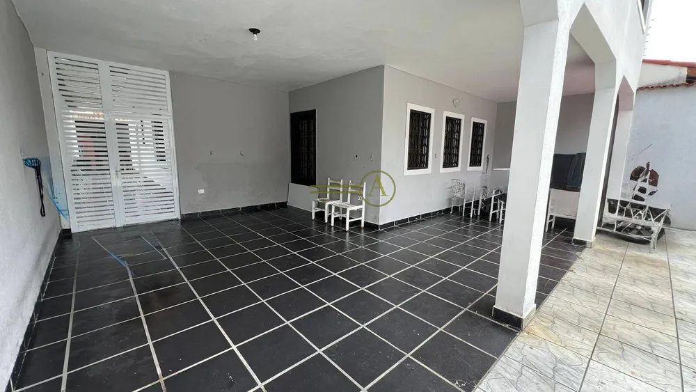 Sobrado, 5 quartos, 181 m² - Foto 2