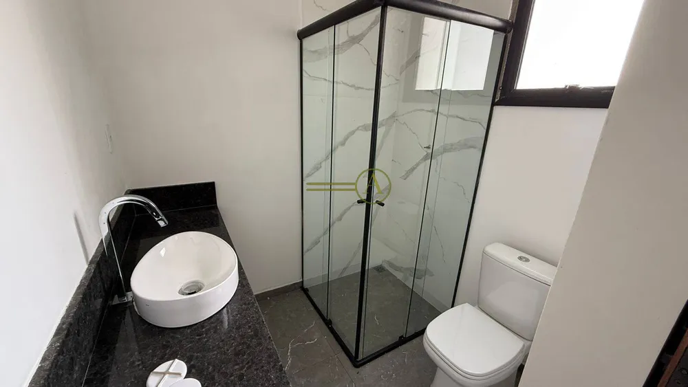 Sobrado, 4 quartos, 242 m² - Foto 1