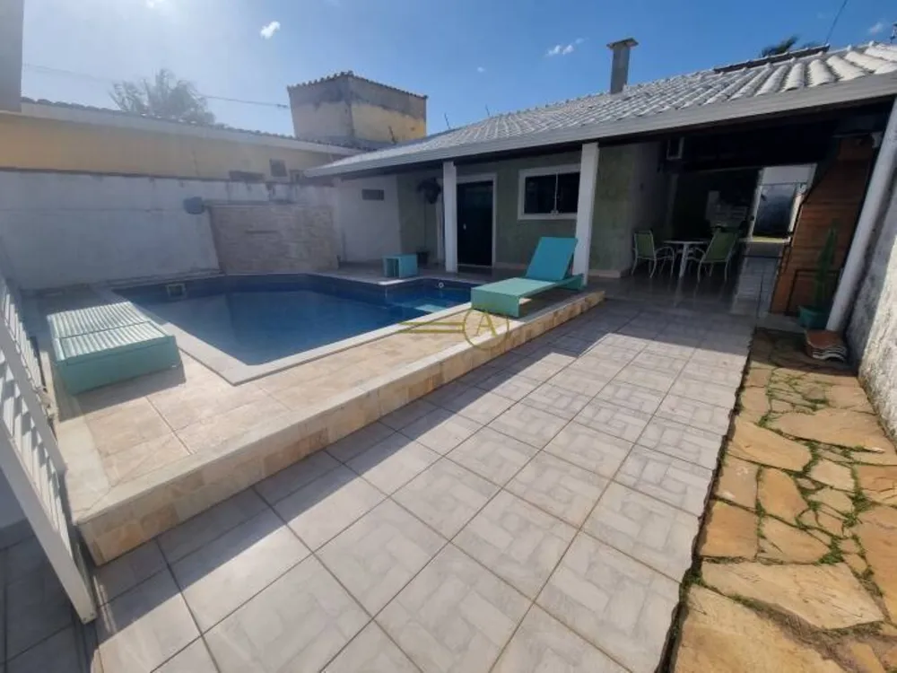 Casa, 2 quartos, 175 m² - Foto 1