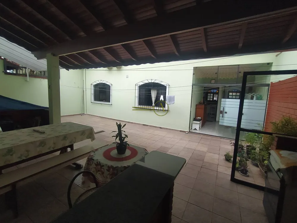Casa, 3 quartos, 135 m² - Foto 1
