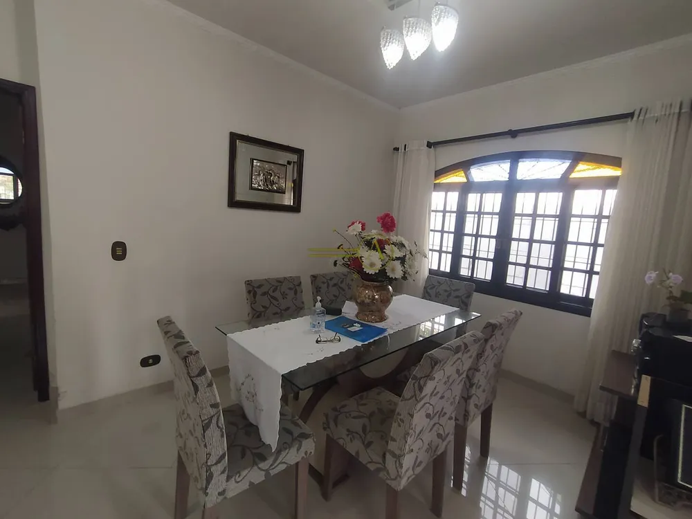 Casa, 3 quartos, 175 m² - Foto 2