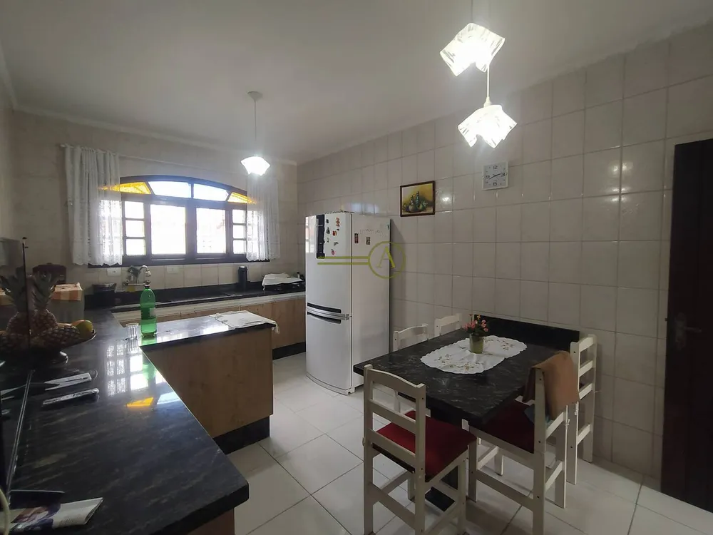 Casa, 3 quartos, 175 m² - Foto 3