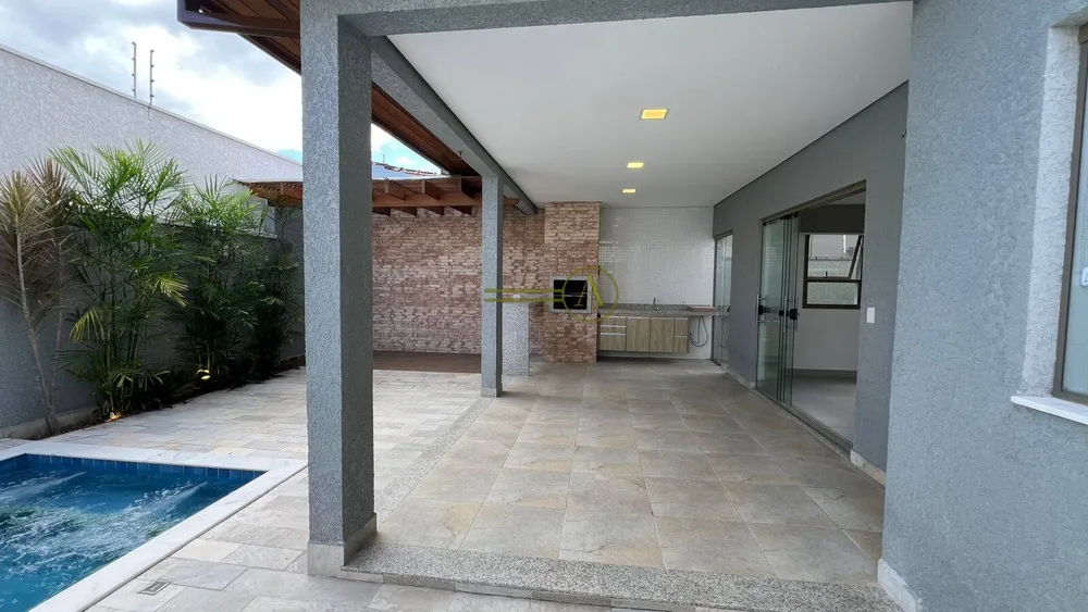 Sobrado, 4 quartos, 210 m² - Foto 1