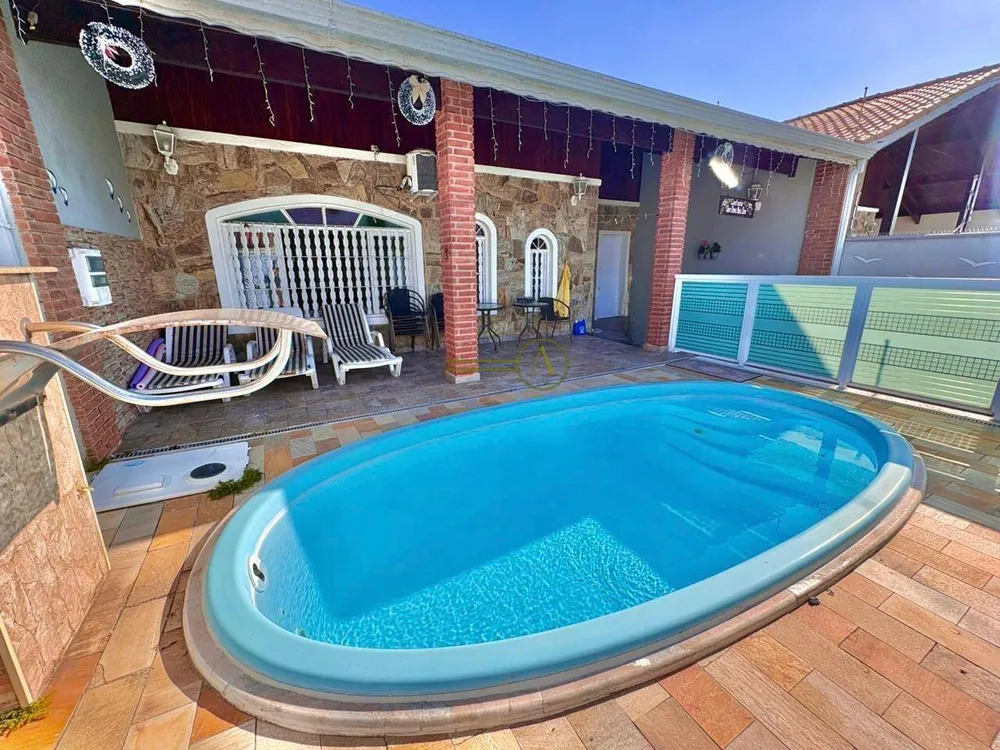 Casa, 4 quartos, 180 m² - Foto 1