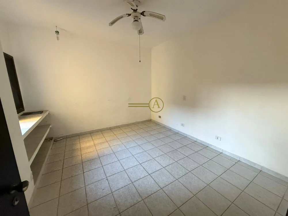 Casa, 4 quartos, 180 m² - Foto 1