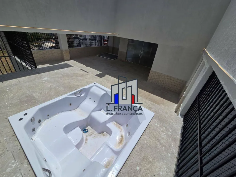 Cobertura, 4 quartos, 251 m² - Foto 2