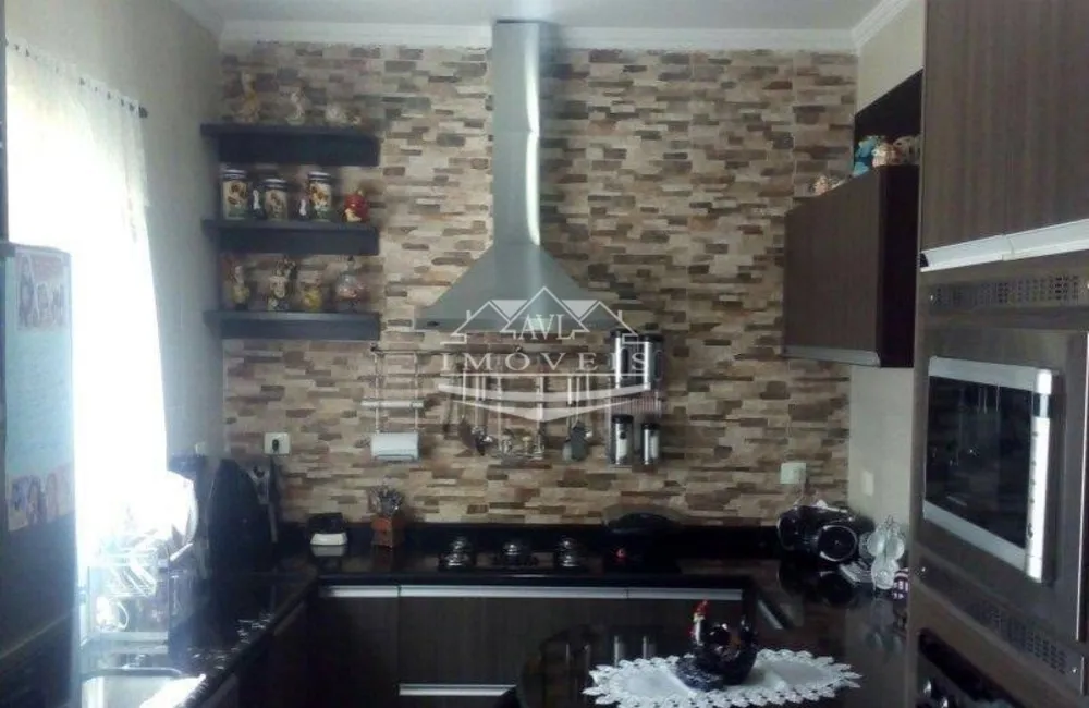 Sobrado, 3 quartos, 420 m² - Foto 1