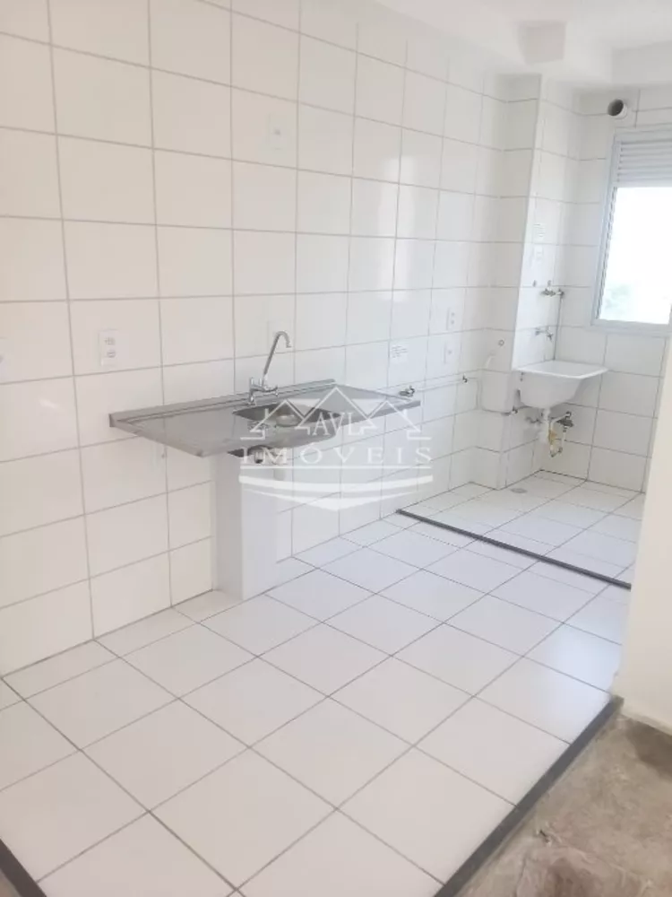 Apartamento à venda com 2 quartos, 41m² - Foto 2