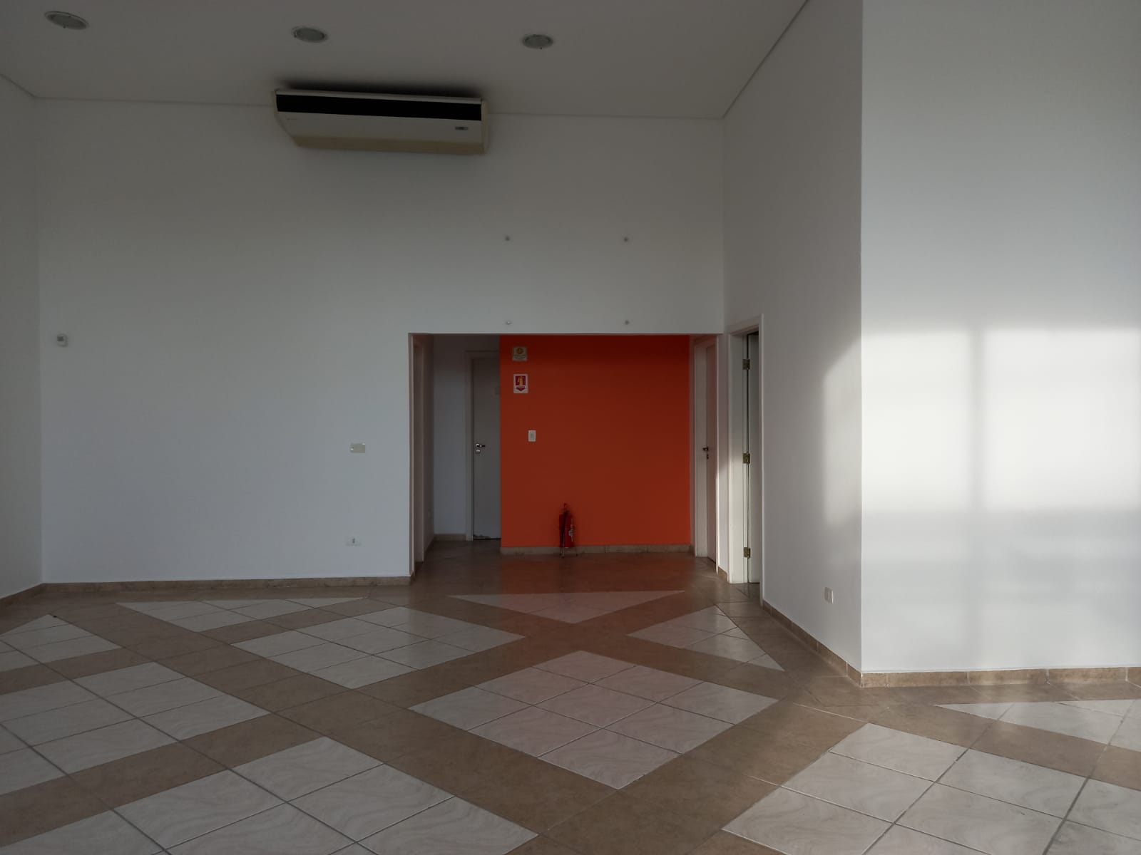 Prédio Inteiro à venda, 141m² - Foto 3