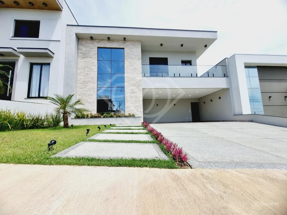 Sobrado, 3 quartos, 246 m² - Foto 1