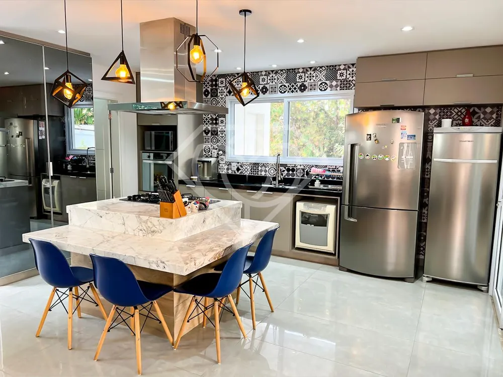 Sobrado, 4 quartos, 360 m² - Foto 1