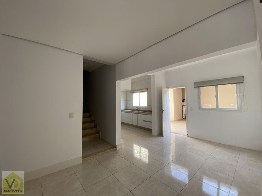 Sobrado à venda com 3 quartos, 131m² - Foto 4