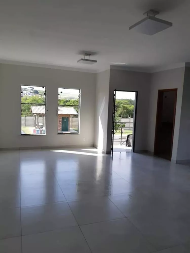 Casa de Condomínio à venda com 3 quartos, 150m² - Foto 2