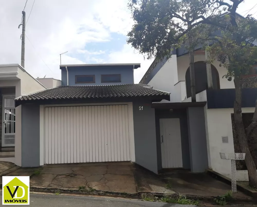 Casa à venda com 2 quartos, 130m² - Foto 2