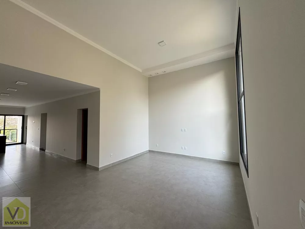 Casa de Condomínio à venda com 3 quartos, 232m² - Foto 4