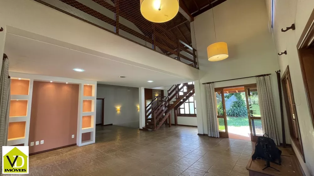 Fazenda à venda com 5 quartos, 2514m² - Foto 4