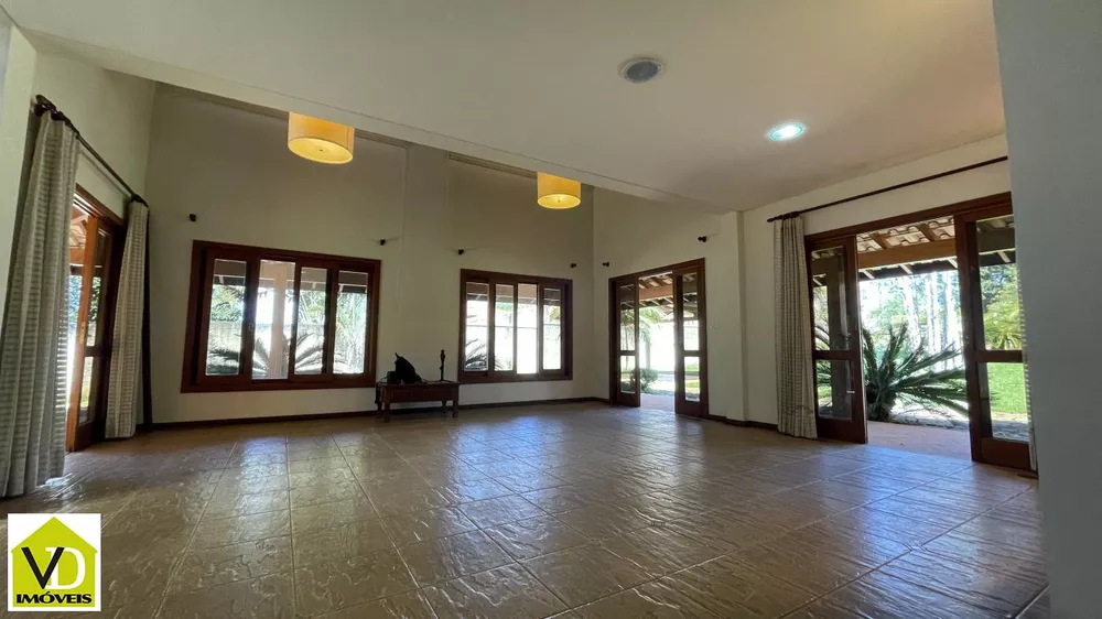 Fazenda à venda com 5 quartos, 2514m² - Foto 3