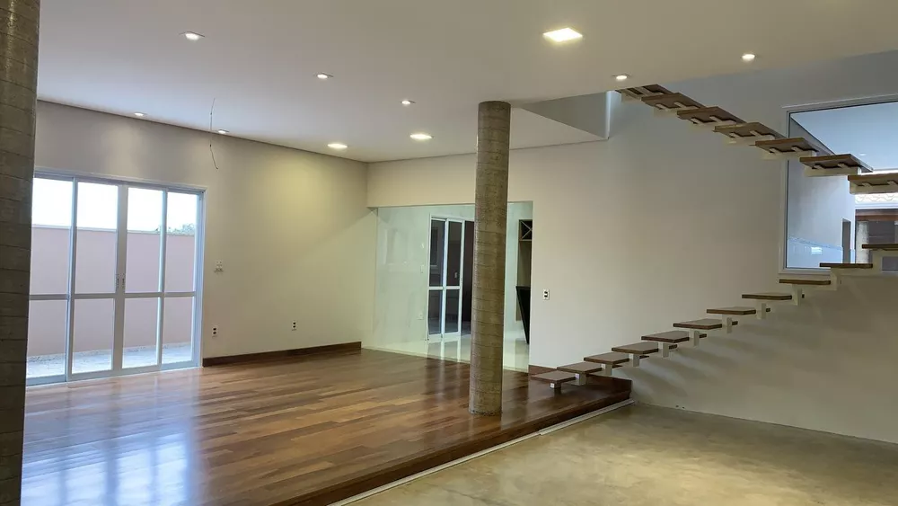 Casa de Condomínio à venda com 4 quartos, 390m² - Foto 3