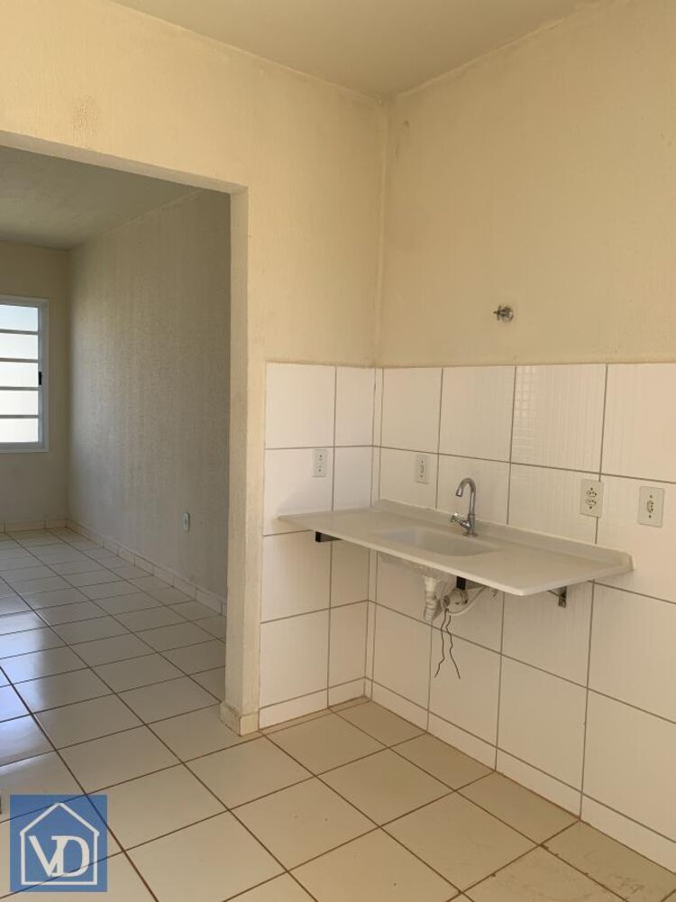 Casa à venda com 2 quartos, 45m² - Foto 7