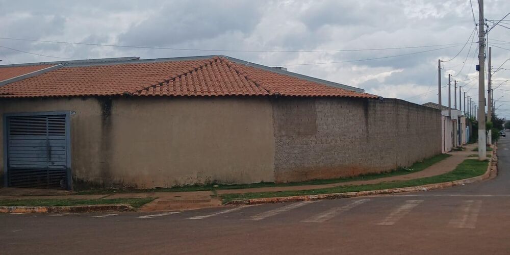 Casa à venda com 2 quartos, 45m² - Foto 3