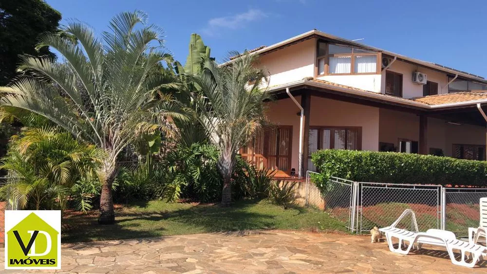 Casa de Condomínio à venda com 6 quartos, 759m² - Foto 1