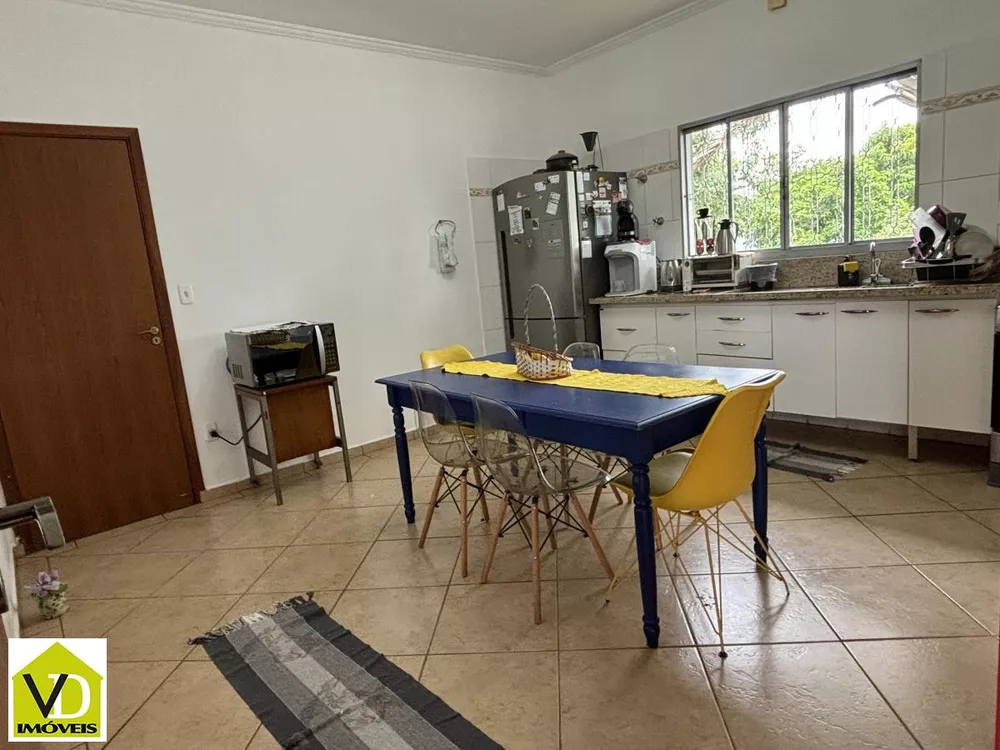 Casa de Condomínio à venda com 3 quartos, 185m² - Foto 4