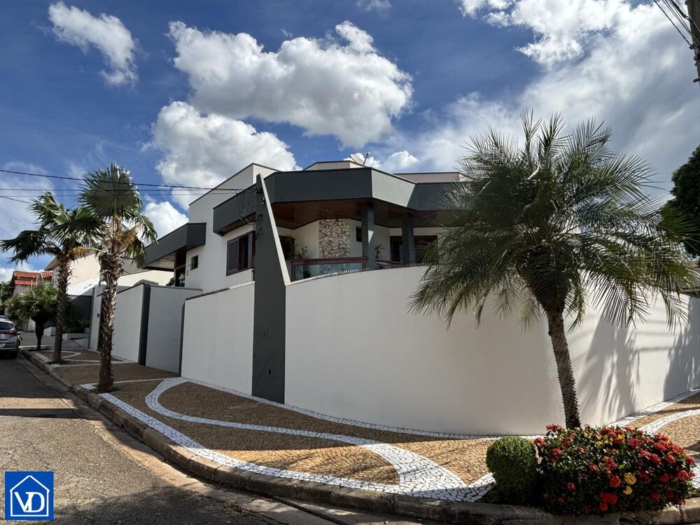 Sobrado, 4 quartos, 300 m² - Foto 1
