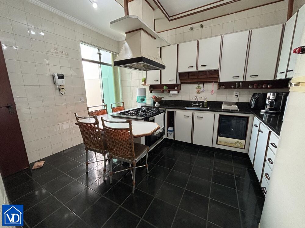 Sobrado, 4 quartos, 300 m² - Foto 13