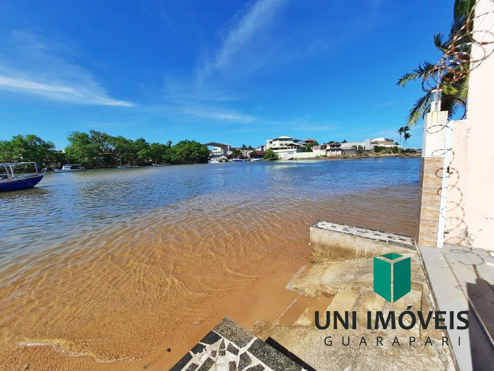 Casa à venda com 3 quartos, 400m² - Foto 1