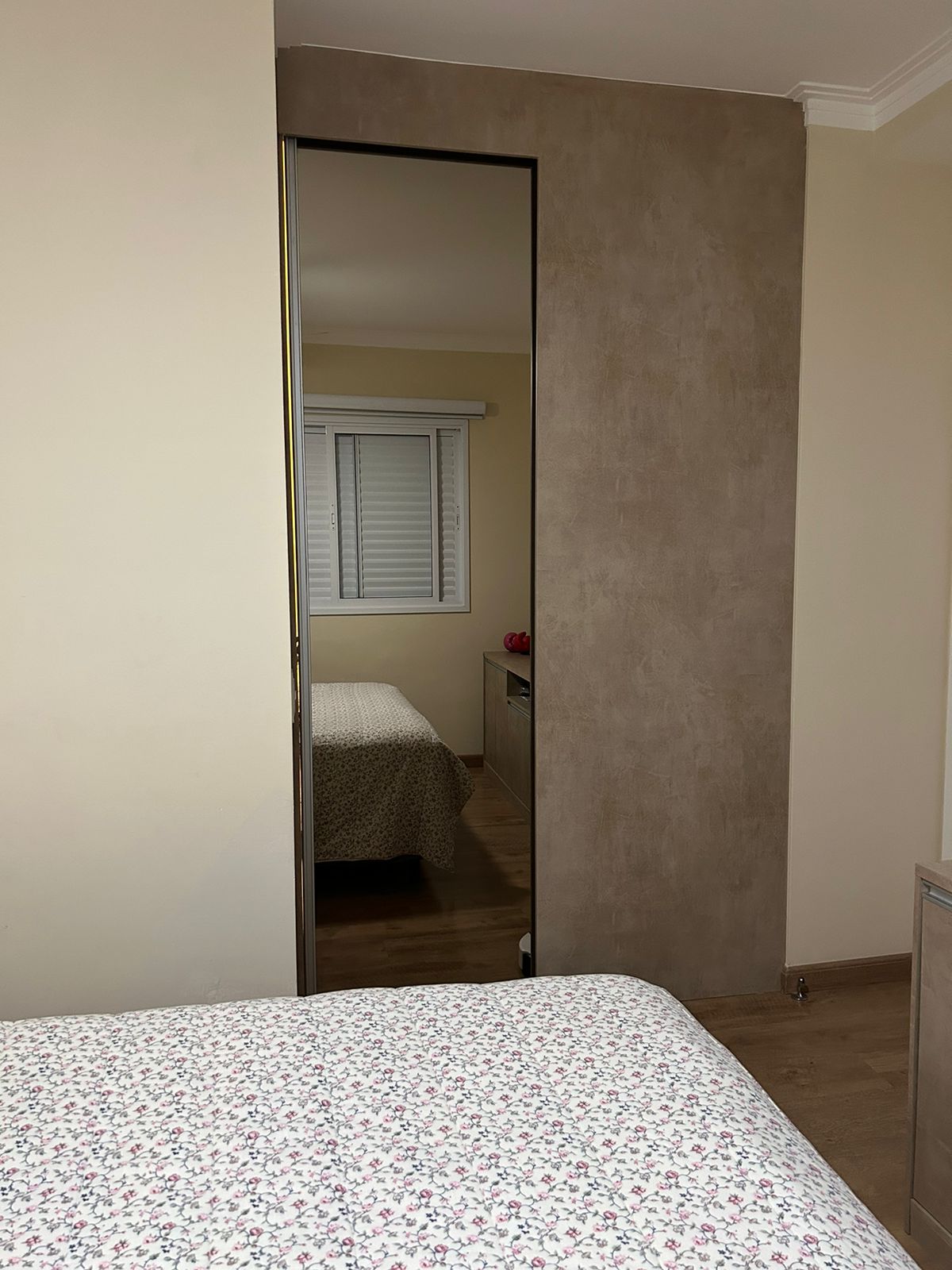 Apartamento à venda com 3 quartos, 93m² - Foto 2