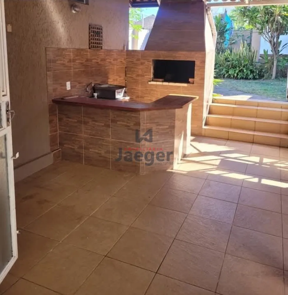 Casa, 3 quartos, 283 m² - Foto 2