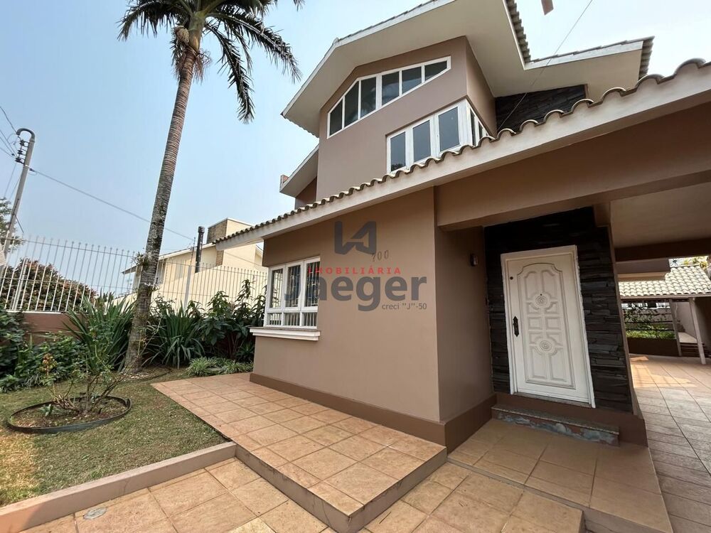 Casa, 3 quartos, 283 m² - Foto 1