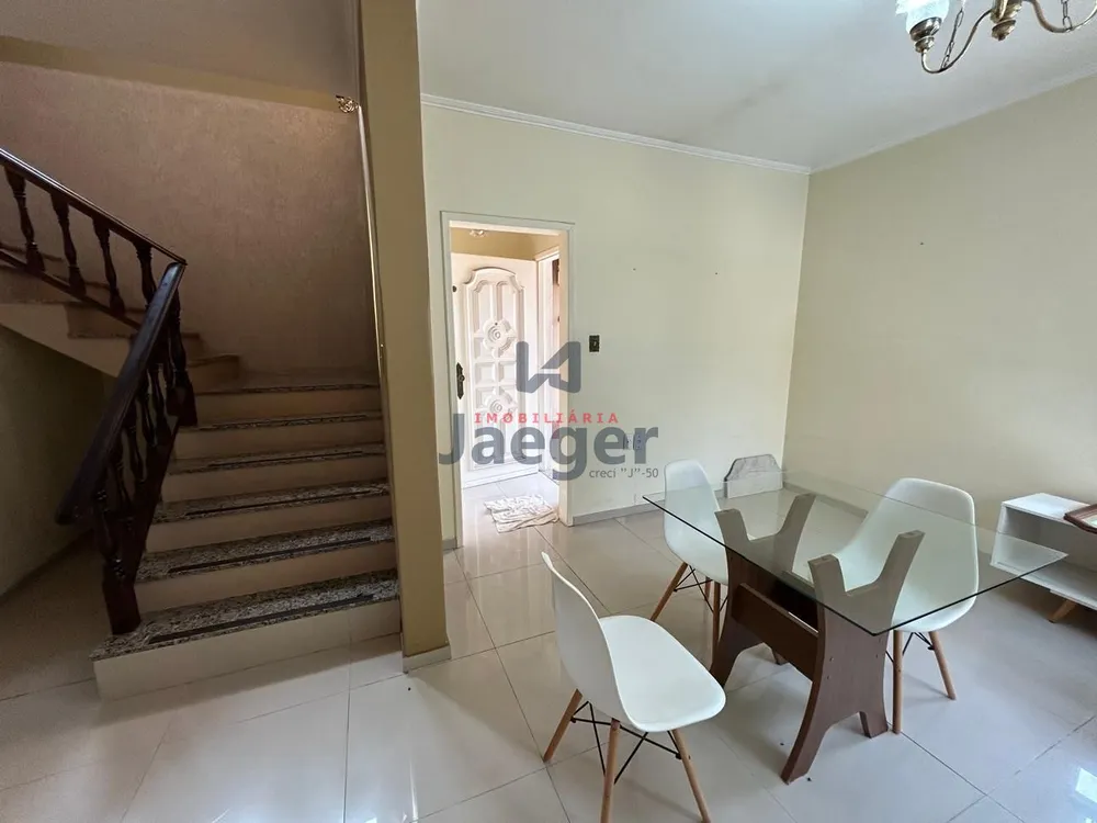 Casa, 3 quartos, 283 m² - Foto 2