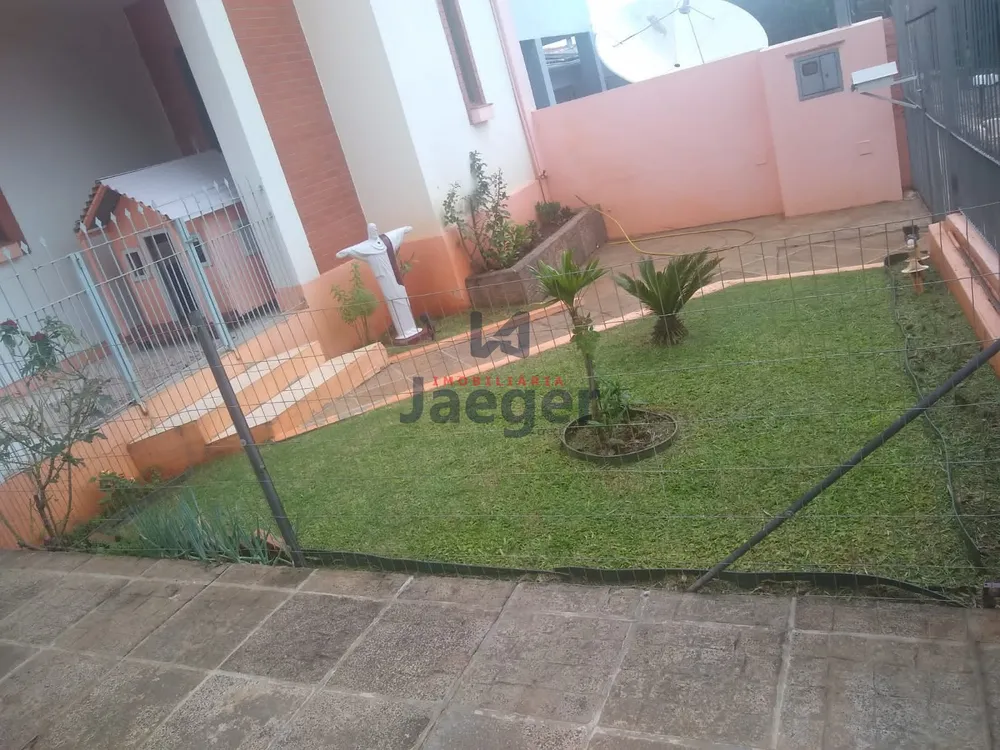 Casa, 3 quartos, 227 m² - Foto 2