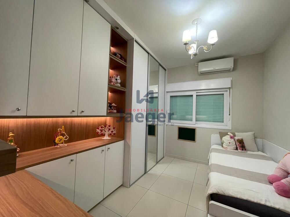Casa, 3 quartos, 230 m² - Foto 6