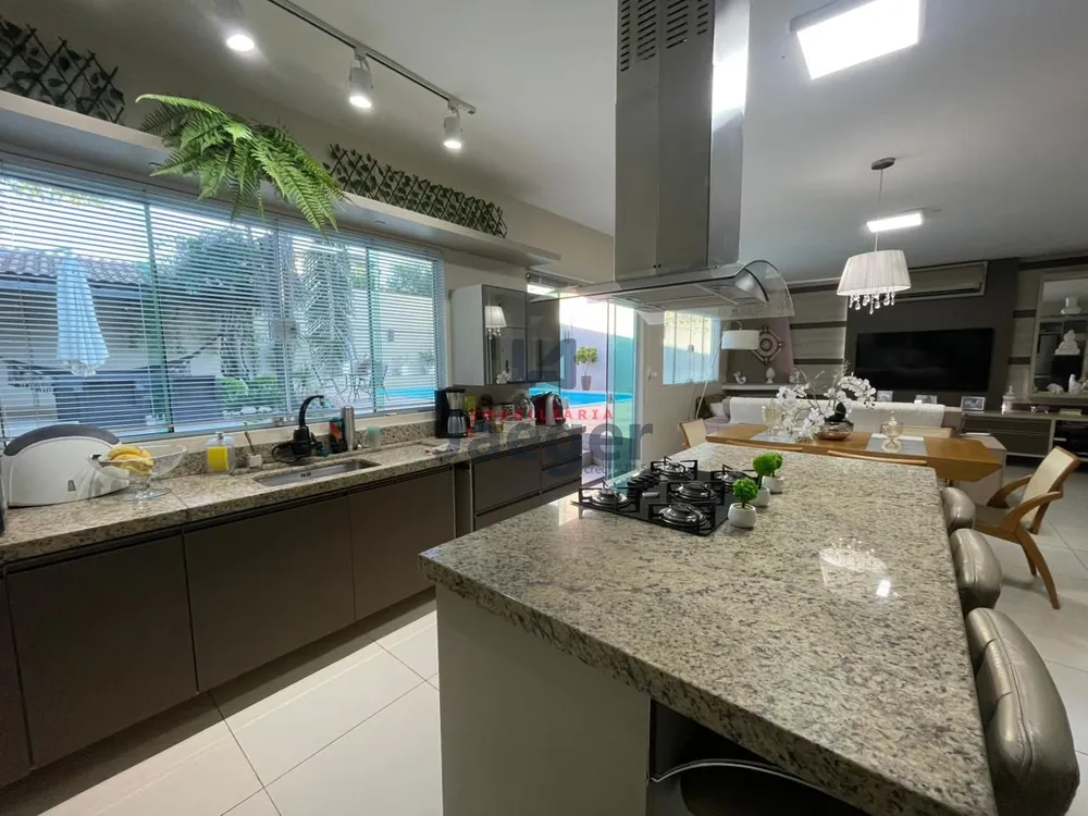 Casa, 3 quartos, 230 m² - Foto 3
