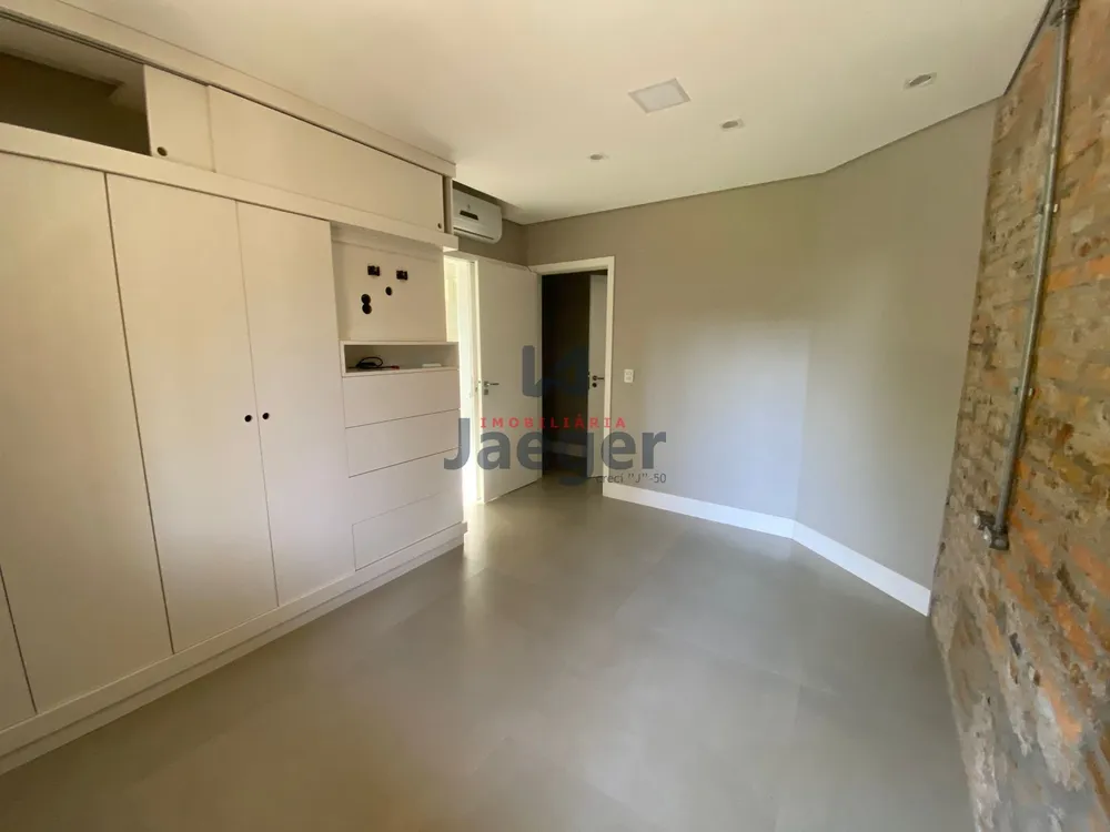 Apartamento, 3 quartos, 126 m² - Foto 2