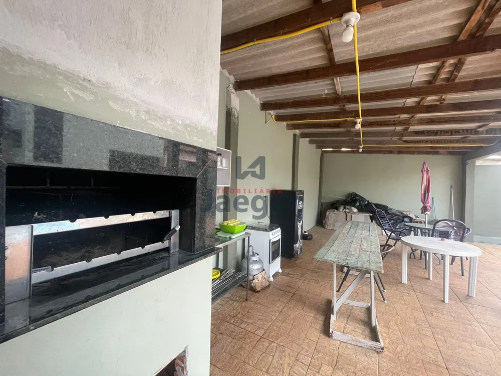 Casa, 3 quartos, 158 m² - Foto 2