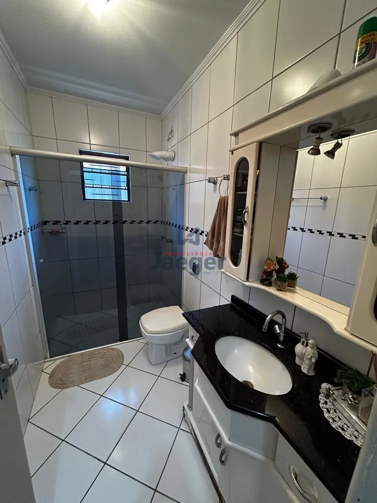 Casa, 4 quartos, 250 m² - Foto 11